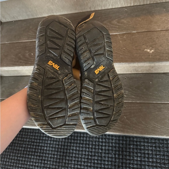 Women’s Teva Hurricane Sandals - Picture 2 of 3